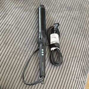 Bio Ionic Black 1 1/2 inch Curling iron - Professional Hair Tool